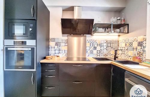 Centre-Ville Apartment | T3 - Tropical Lodge - 3 étoiles - 65m2 - Saint-Pierre