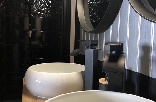 Barriere de Paris Apartment | T3 URBAN Appart - Parking /metro access -11 mn from AIRBUS