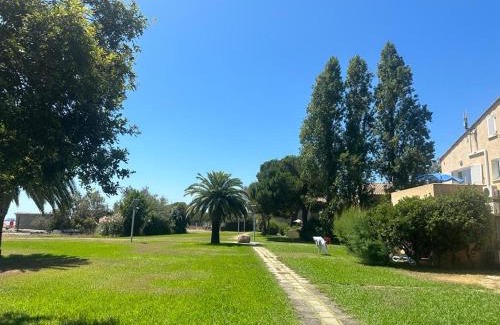 Ghisonaccia House | T3 Village de vacances Marina d'oru