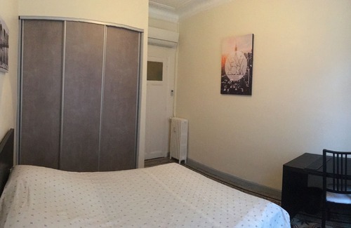 Baille Apartment | T4 Air-conditioned 3 Bedrooms Proximité Castellane Immeuble Art Déco / 6 persons