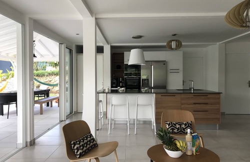 Pointe du Bout Apartment | T4 renovated with private garden in Trois Ilets, beach 200m, sea view
