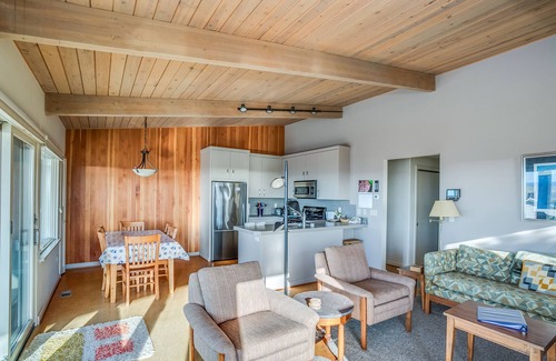 Gearhart Condo | T422 - 3 bedroom unit by beach access
