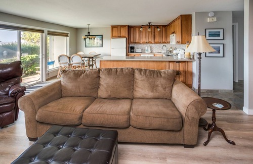 Gearhart Condo | T433 1st Floor pet friendly unit 2 bedroom, No cleaning fees