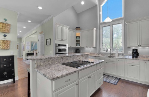 Saint Helena Island House | Tabby on the Tee - Four Bedroom House, Sleeps 15