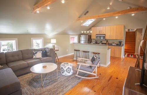 Pickens Cottage | Table Rock State Park Get Away