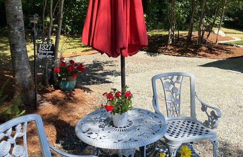 Midland House | Tacoma Hidden gem 2bedroom guesthouse near Puyallup, Lakewood and more