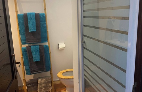 Tartane Apartment | Tahiti in Tartane nFully equipped gorgeous apartment in Residence de la Baie