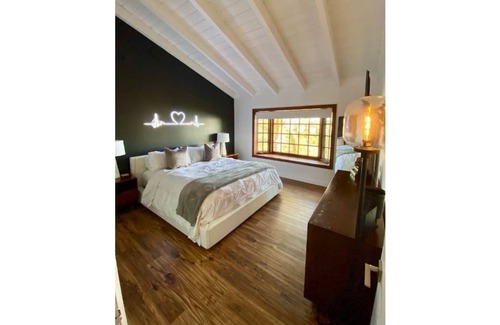 Laguna Beach Resort | Tahiti Paradise in Laguna Beach