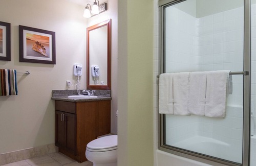 Las Vegas Condo | Tahiti Village Moorea 1br suite Friday check-in