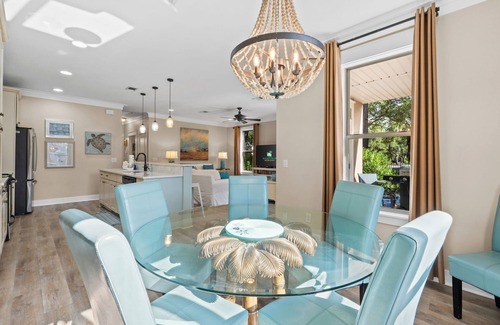 Clipper Cove House | Tahitian Turtle | 3 Kings + Queen + 2 Sleepers | Lagoon Pool | Walk to Beach | Pet Friendly!