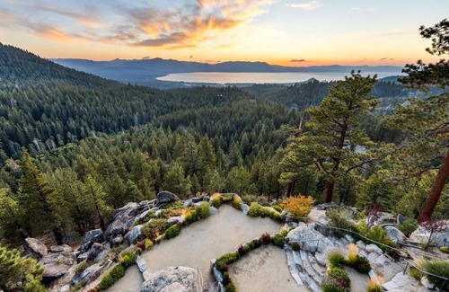 Tahoe Village House | Tahoe Blue Estate Luxury Retreat LUXE5