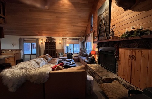 Serene Lakes Cabin | Tahoe Calm — Serene Lakes Waterfront Cabin