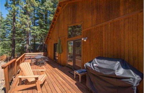 Truckee House | Tahoe Chalet Living at its Best!