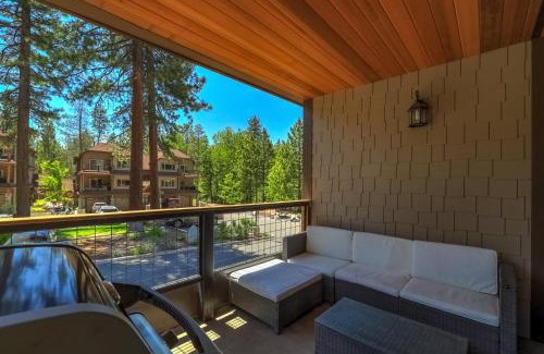 South Lake Tahoe House | Tahoe Woods Villa - Walk to Beach and Gondola - Heavenly Ski