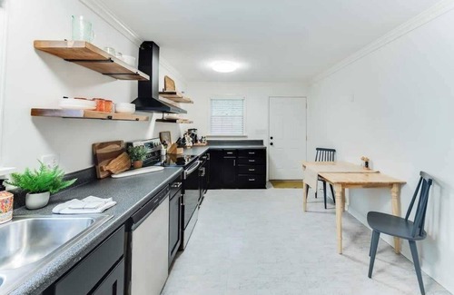 Northport House | Tailgate Getaway *3 MILES TO UA*