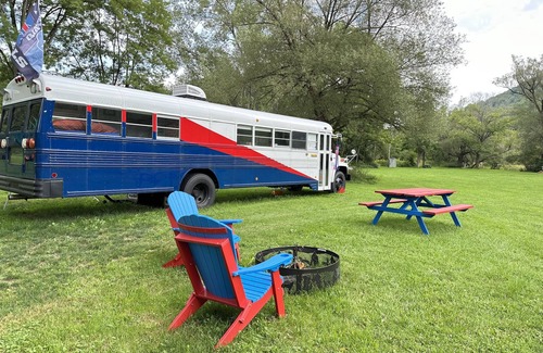 Black Creek RV Rental | Tailgating Bus on Ischua Creek @ Campground Adventures