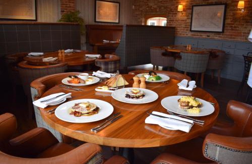 Lincoln Bed & Breakfast | Tailor Room 3