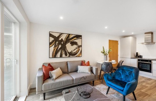 Cambridge Apartment | Tailored Stays - Water Street Apartments