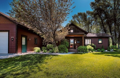 Driggs House | Tailwind Cabin Creek Front - Close to Targhee!