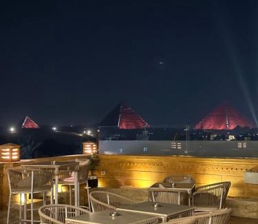 Kafrat al Jabal Bed & Breakfast | Taj Pyramids inn - Pyramids View Rooftop