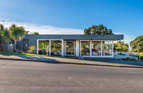 Takapuna House | Takapuna Emerald Villa