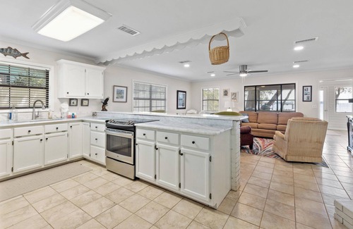 Lillian Cottage | Take a look at "The D Cottage" on the Bay