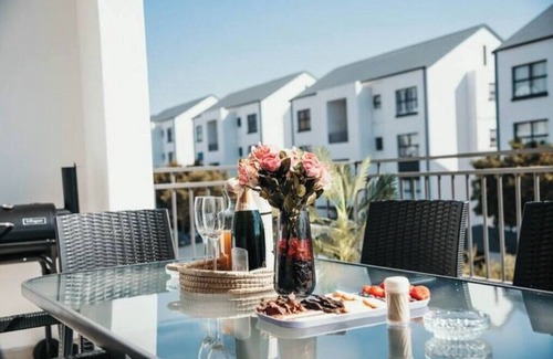 Greater Johannesburg Metropolitan Area Apartment | Take care of Stays