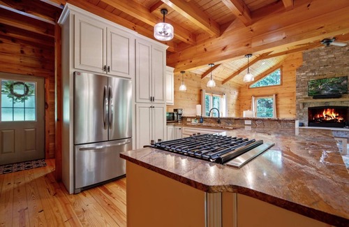 Blue Ridge Cabin | Take Me to the River – Blue Ridge, GA