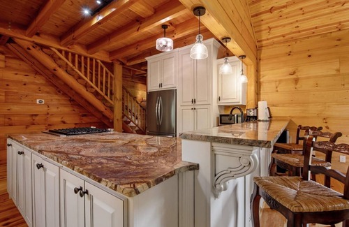 Blue Ridge Cabin | Take Me to the River – Blue Ridge, GA