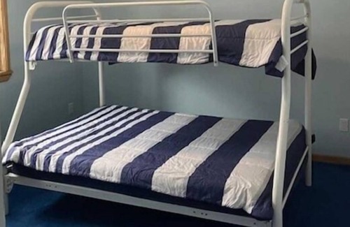 Lake City House | Take the Kids to Maple Leaf Farm & Creamery! Lakeside Camping Resort w/ Parking