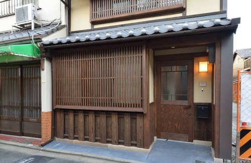 Karasuma Apartment | TAKEYA Gojo West (竹屋五条西館)