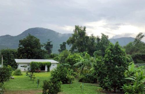 Chong Sadao House | Takraw Rim Kwae ตะคร้อริมแคว