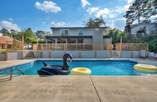 Tallahassee House | TAL Getaway|POOL |7 Mins to FSU