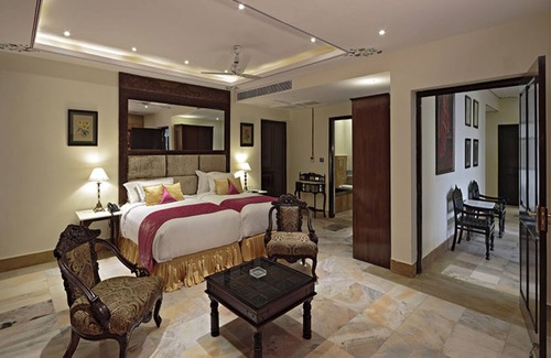 Amer Hotel | Talai Bagh Palace