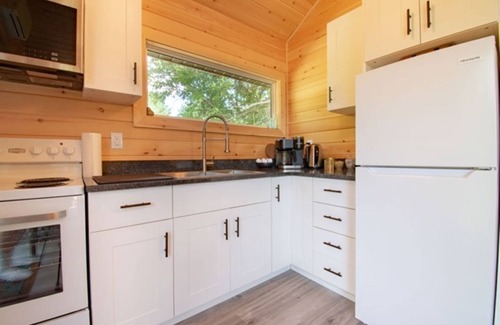 Bolsover Cottage | Talbot By The Lake Cottages
