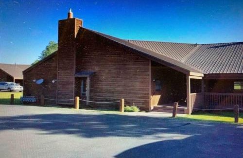 Pagosa Springs Villa | TALISMAN AMAZING VIEWS Walk to Uptown Sleeps 4