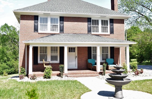 Lincolnton House | Talk of the Town (Down) Charming Renovated Home