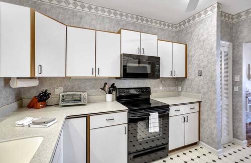 Salem Condo | Tall Ship 320 in Keowee Key