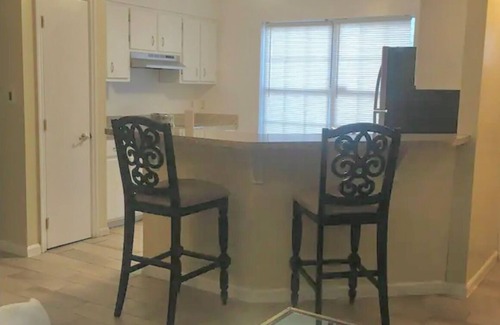 Tallahassee House | Tallahassee Gem: Comfy, Cozy & Convenient