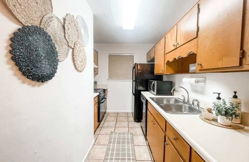 Tallahassee House | Tally Town Gem: 2BR/2BA Townhome, Sleeps 6!