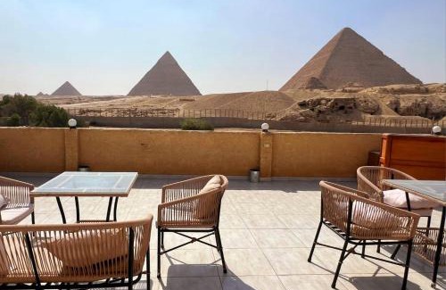 Al Haram House | Tamara Front Pyramids & Valley Temple View