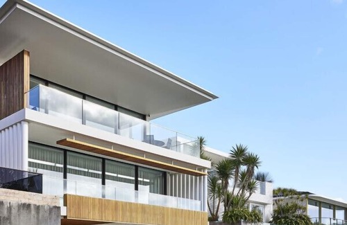 Tamarama Villa | Tamarama Wonderland: Your Dream Beachside Escape