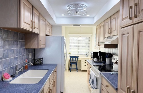 Englewood Condo | Tamarind – 2BR Condo with Lemon Bay Views