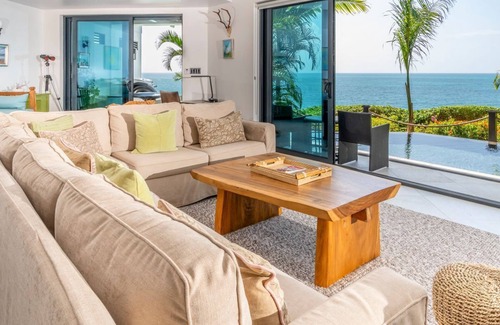 Fryes Beach Resort | Tamarind Hills Resort - Oasis
