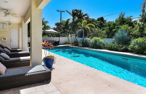 Fort Pierce Shores House | Tamarind House: Beautiful Hutchinson Island Home Steps From the Beach, Huge Pool