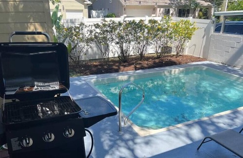 Palma Ceia House | TAMPA GETAWAY: 5 bed/4 Bath with POOL!!