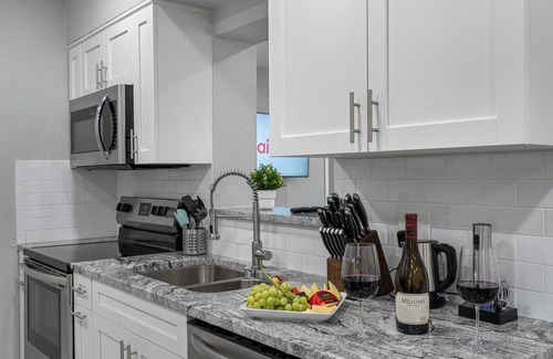 Bearss Plaza House | Tampa Oasis: Dive Into Luxury with Our Heated Pool House!