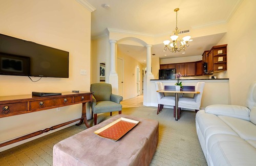 Carrollwood Condo | Tampa Resort Condo: Pool Access & Central A/C!