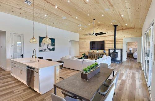 Williams House | Tangerine Sky Ranch Cabin