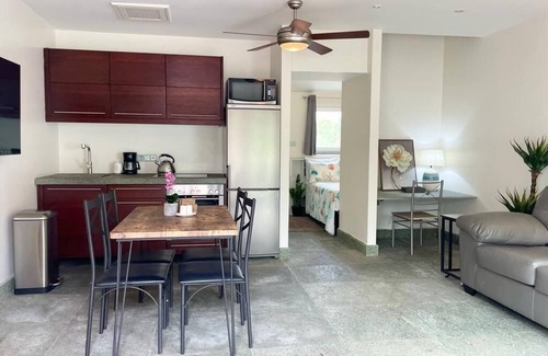 Paradise Island Apartment | Tangerine Sunsets Milan